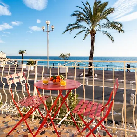 Les Ponchettes Holiday home *